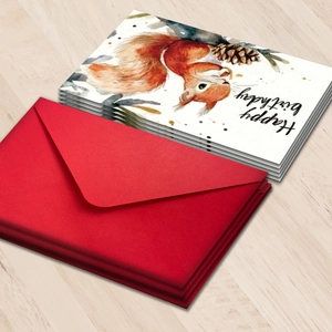 Set di biglietti d'auguri grandi con illustrazioni di scoiattoli e buste rosse