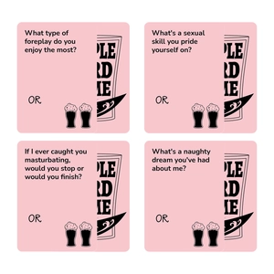 Gros plan de cartes de jeu roses pour couples avec questions d'intimité en grille 2x2