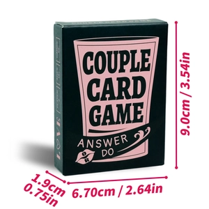 Vue détaillée du jeu de cartes pour couples avec dimensions de 9,0cm x 6,7cm x 1,9cm