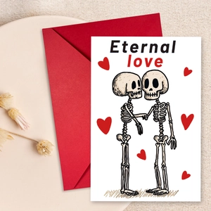 Détail de la carte de vœux Eternal Love avec squelettes et enveloppe rouge assortie