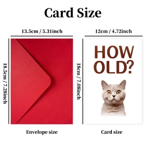 Biglietto di compleanno con gatto divertente, busta rossa e scritta 'HOW OLD?'