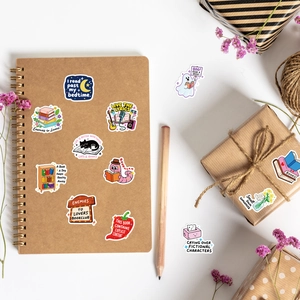 Creatieve stickers met leesthema op notitieboek voor DIY scrapbooking decoratie