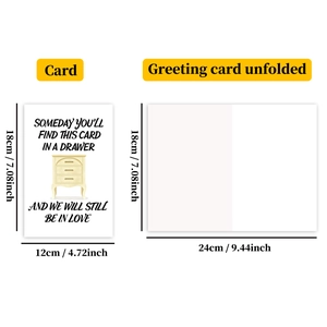 Vue détaillée de la carte de vœux montrant les dimensions pliées et dépliées précises