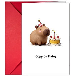 Details von der Capybara-Geburtstagskarte mit rotem Umschlag und süßer Kuchen-Illustration