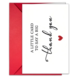 Set di biglietti di ringraziamento minimalisti con biglietto bianco e busta rossa con cuore