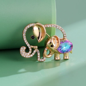 Elegant Elephant Mother Child Brooch For Women Zinc Alloy Gold Plated Rhinestone Purple Crystal Animal Pin Jewelry Accessories
