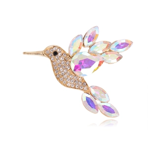 Broche colibri étincelante avec cristaux arc-en-ciel et finition en alliage doré