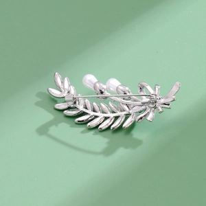 Luxury pearl wheat leaf brooch with high-end silver plating and secure safety clasp