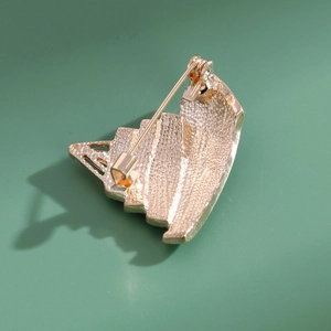 Broche de croisière élégante en émail bleu et strass pour vestes et manteaux chics