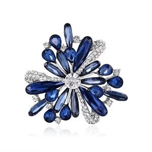 Elegant Alloy Rhinestone Floral Brooch Pin For Women Fashion Coat Suit Accessories Multi Color Crystal Jewelry Gift