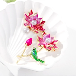 Exquisite lotus and kingfisher brooch with pearls and colorful enamel on a white shell
