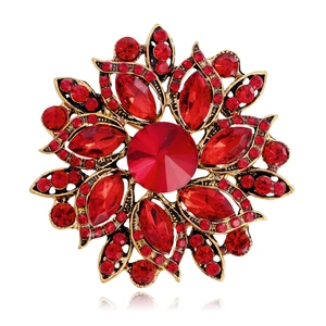 Vintage Alloy Flower Brooch Pin For Women Rhinestone Floral Brooch For Wedding Party Suit Accessories Fashion Jewelry