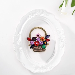 Vintage Alloy Multi-color Rhinestone Flower Basket Brooch Elegant Glass Floral Pin For Women Wedding Banquet Decorative Jewelry Gift