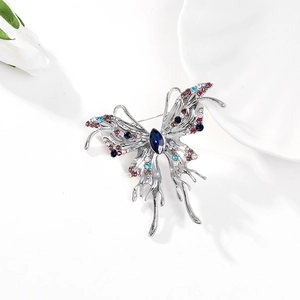 Eleganter Schmetterling-Brosche mit blauem Markasit-Kristall und bunten Strasssteinen