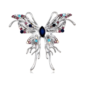 Elegante Flüssige Schmetterlingsbrosche Für Damen Nischendesign Silberne Legierung Strass Reversnadel Mode Schmuck Zubehör