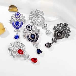 Fashionable zinc alloy teardrop brooches with rhinestones and colorful crystal pendants