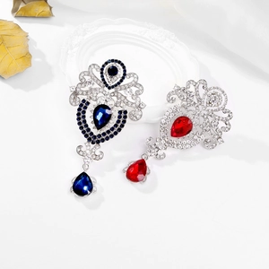 Luxurious water drop zinc alloy brooches with sparkling rhinestones in red and blue