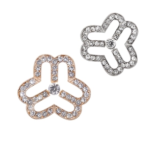 Broche trèfle étincelante avec strass en or rose et argent pour vestes de costume