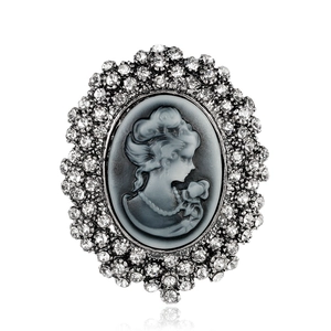 Vintage Alloy Rhinestone Cameo Brooch For Women Oval Classical Portrait Relief Palace Style Silver Plated Jewelry Gift