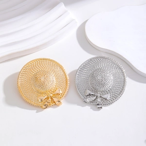 Vintage Zinklegierung Strohhut Form Brosche Mit Schleife Webstruktur Gold Silber Galvanisiert Mode Pin Schmuck Für Damen Herren