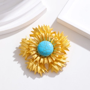 Vintage Golden Alloy Flower Brooch For Women Monet Style With Blue Turquoise Center Inlaid Rhinestone Suit Pin Jewelry