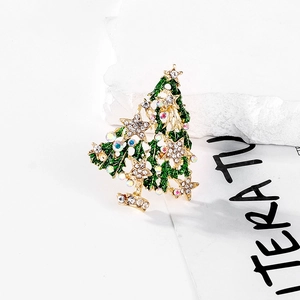 Sparkling Christmas tree brooch with green enamel and rhinestones on gold base