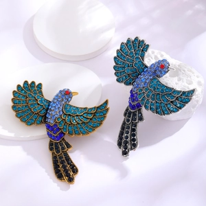 Broche Oiseau en Vol en Alliage de Zinc avec Strass Dégradé Bleu Cristal Colibri Aigle Épingle pour Femme Bijoux Cadeau