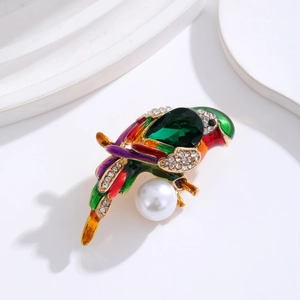 Exquisite enamel parrot brooch with green crystal and pearl for women suits