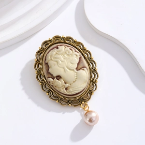 Vintage Lady Cameo Brooch With Faux Artificial Pearl Pendant Gold Plated Alloy Hollow Frame Victorian Style Lapel Pin For Women Gift