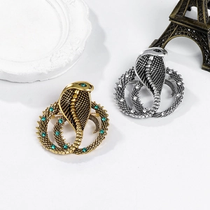 Retro Cobra Snake Shape Brooch Alloy Rhinestone Inlaid Animal Pins For Suits Sweaters Personality Unisex Jewelry Gift