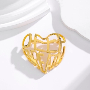 Luxury Hollow Heart Brooch Gold Plated Copper Deep Breath Letter Design Fashion Artistic Brooches For Women Jewelry Gift