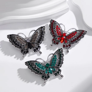 Vintage Alloy Butterfly Brooch For Women Men Rhinestone Inlaid Crystal Animal Shape Pins For Party Banquet Clothing Jewelry