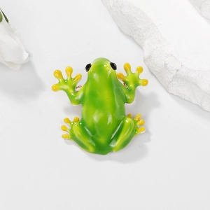 Elegante spilla a forma di rana in smalto verde per donna con fiori bianchi e decori in pietra