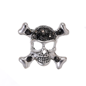 Broche Gothique Punk Crâne Et Os Croisés Avec Strass Incrusté Alliage Couleur Argent Noir Pour Costume Halloween Fête Bijoux