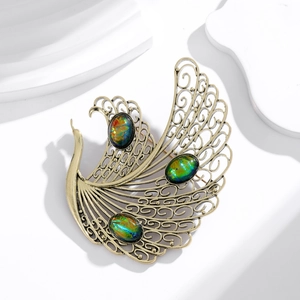 Vintage Alloy Phoenix Brooch With Iridescent Resin Stones Filigree Hollowed Out Peacock Pin For Wedding Banquet Women Jewelry