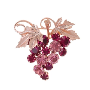 Broche raisin en cristal rose et métal doré rose avec détails de zircons brillants