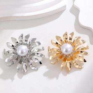 Broches élégantes tournesol en perles et cristaux scintillants en doré et argenté