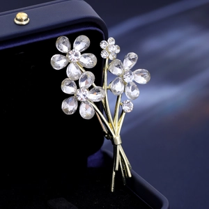 Élégante Broche Bouquet de Fleurs en Alliage Doré Avec Cristal Strass Transparent Corsage pour Femmes Mariage Bijoux
