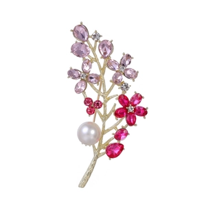Elegante Spilla a Ramo di Fiori in Lega con Strass per Donna Placcata in Oro Rosa Cristallo Floreale Foglia Perla Artificial Intarsiata
