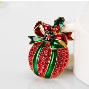 Festliche Legierung Strass Weihnachtskugel Brosche Mit Schleife Stechpalmenblätter Emaille Reversnadel Für Damen Herren Schmuck