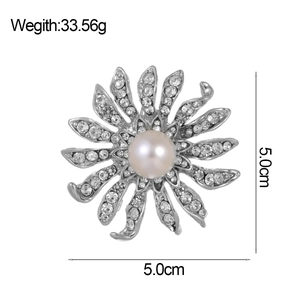 Broche tournesol élégante avec grande perle blanche et cristaux brillants, taille 5cm