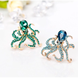 Elegant octopus brooch with pear-cut crystal and rhinestones in gold setting