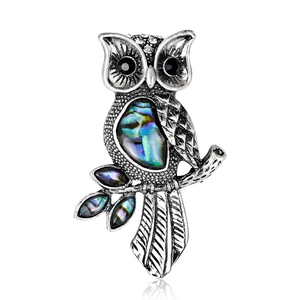 Broche hibou vintage avec incrustation de nacre d'abalone naturelle et cristaux brillants