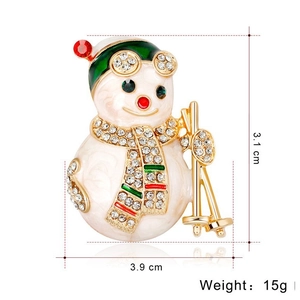 Broche bonhomme de neige de Noël à ski en émail coloré avec strass brillants