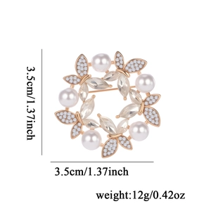 Fashion butterfly pearl wreath brooch with crystals and rose gold base, 3.5cm size