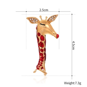 Exquisite vintage giraffe brooch in gold finish with red enamel and crystals size 4.5cm