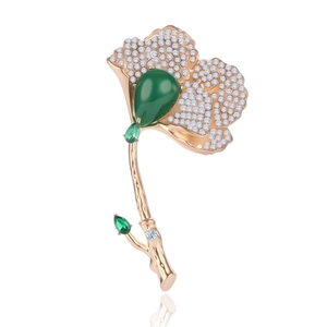 Elegant Ginkgo Leaf Brooch Zinc Alloy Rhinestone Gold Pin Green Stone Corsage For Women Fashion Suit Coat Accessory