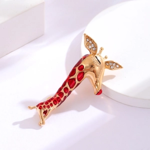 Exquisite vintage giraffe enamel brooch with rhinestones and gold plating finish