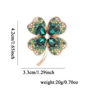 Elegant four-leaf clover crystal brooch with green rhinestones for coats and scarves