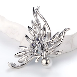 Vista posteriore spilla a foglia elegante con perla bianca e pietra blu in lega d'argento
